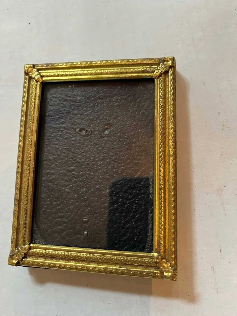 Vintage Ornate Gold-Finished Metal Picture Frame